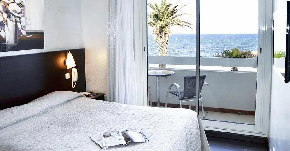 ***  Hotel La Plage Sainte-Maxime Fransa